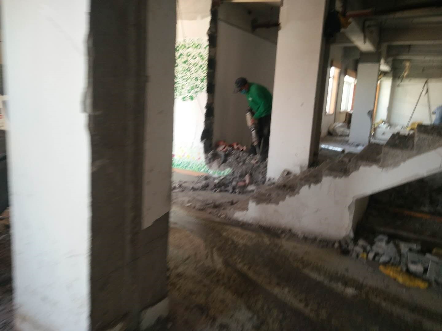 昆山蘇州拆除前要和物業(yè)報備哪些內容 昆山蘇州拆除前要和物業(yè)報備哪些內容